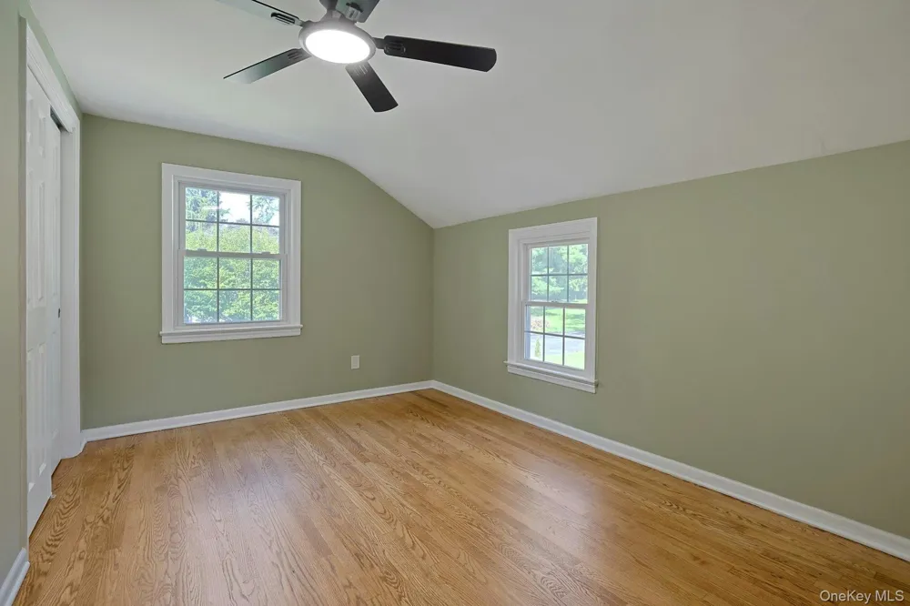556 Babbling Brook Lane Valley Cottage, NY 10989
