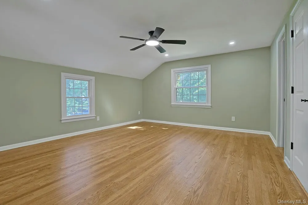 556 Babbling Brook Lane Valley Cottage, NY 10989