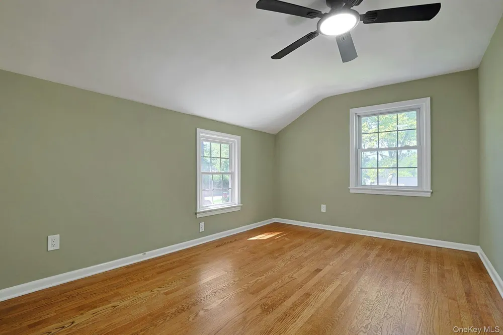 556 Babbling Brook Lane Valley Cottage, NY 10989