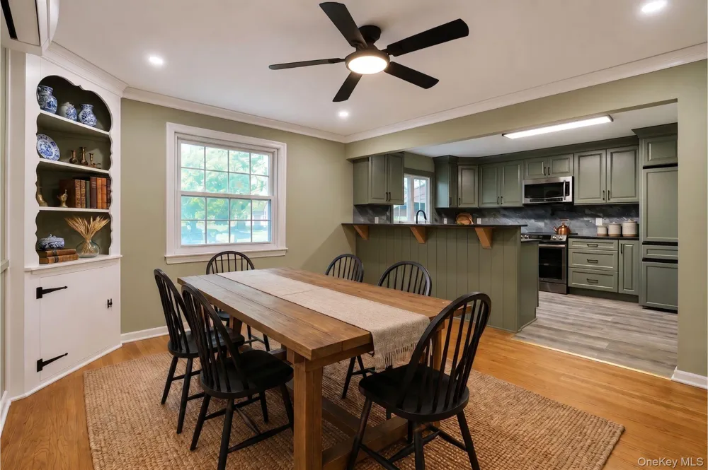556 Babbling Brook Lane Valley Cottage, NY 10989