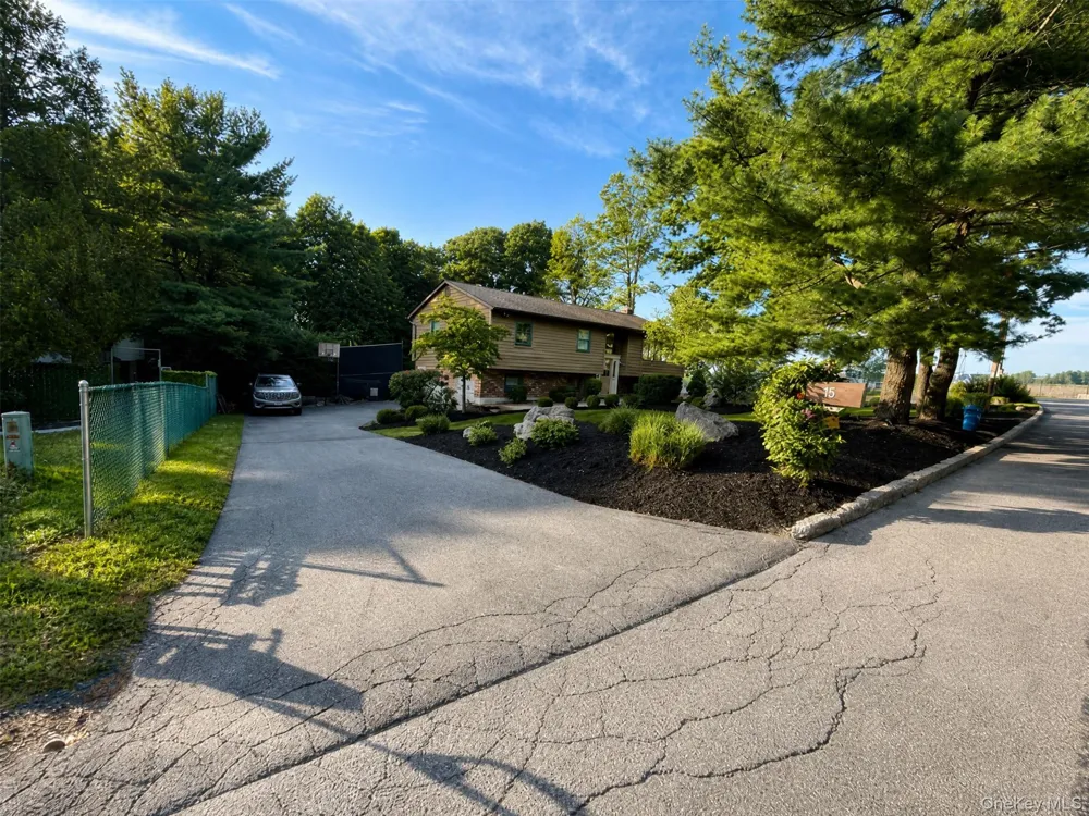 15 Arlington Drive Blooming Grove, NY 10950