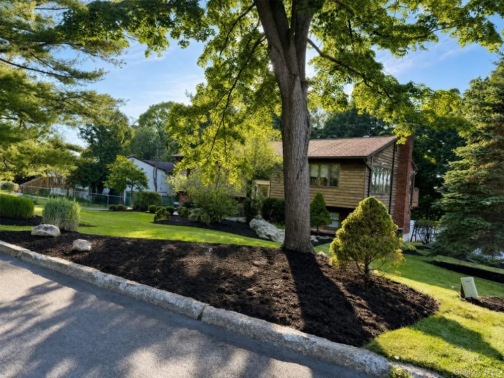 15 Arlington Drive Blooming Grove, NY 10950