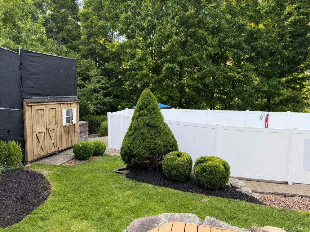 15 Arlington Drive Blooming Grove, NY 10950
