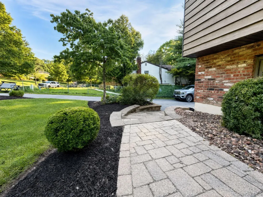 15 Arlington Drive Blooming Grove, NY 10950