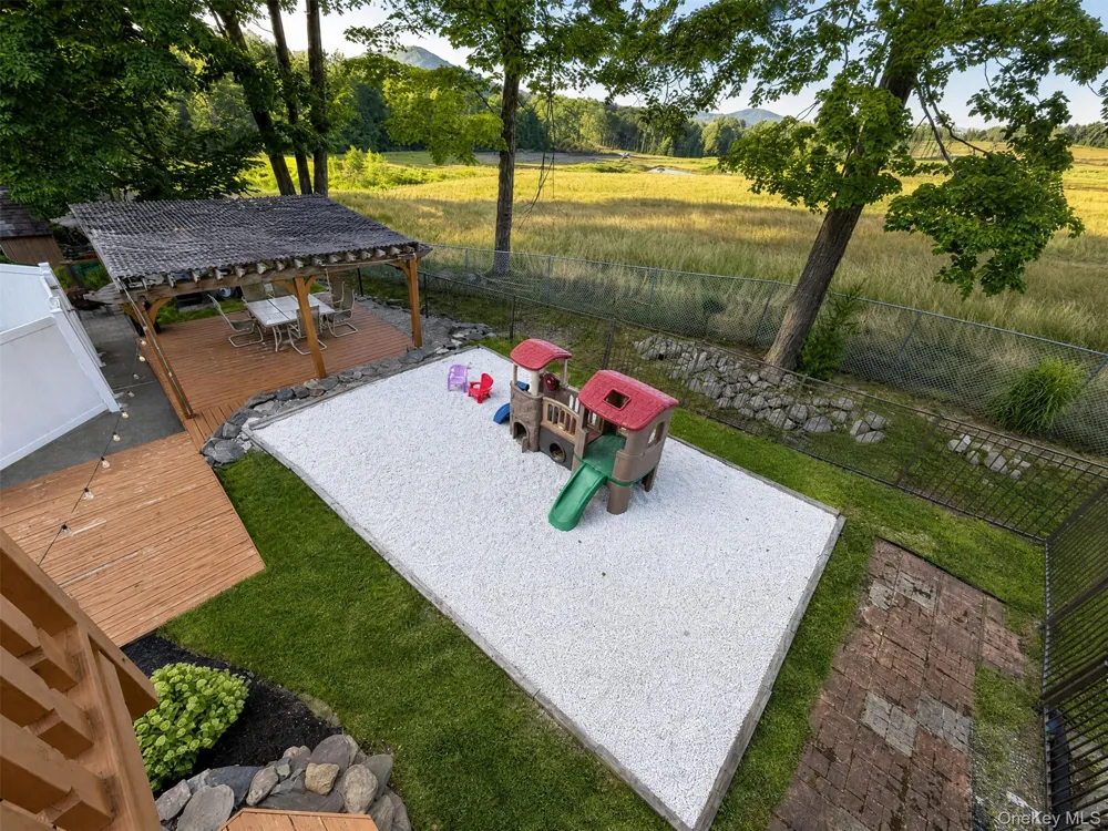 15 Arlington Drive Blooming Grove, NY 10950