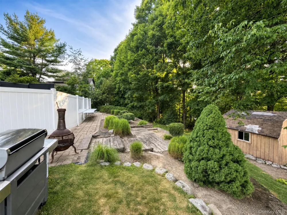 15 Arlington Drive Blooming Grove, NY 10950