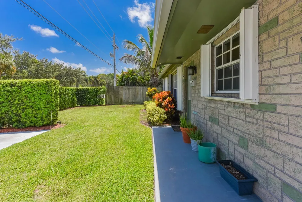 18625 Loxahatchee River Road Jupiter, FL 33458