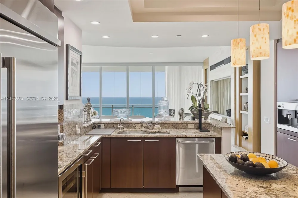 10295 Collins Ave #2207 Bal Harbour, FL 33154