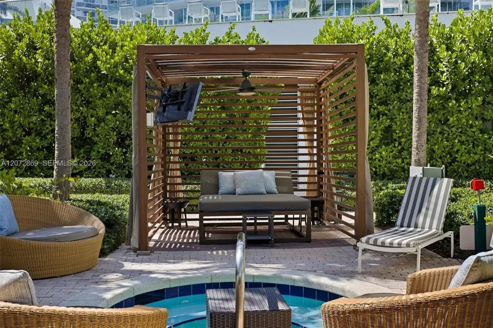 10295 Collins Ave #2207 Bal Harbour, FL 33154