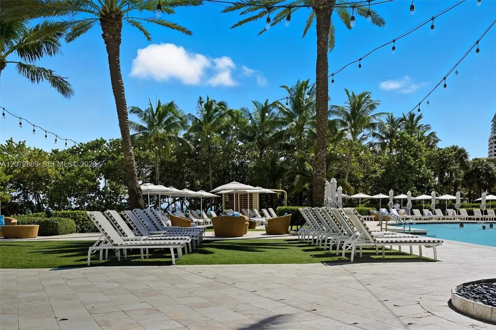 10295 Collins Ave #2207 Bal Harbour, FL 33154