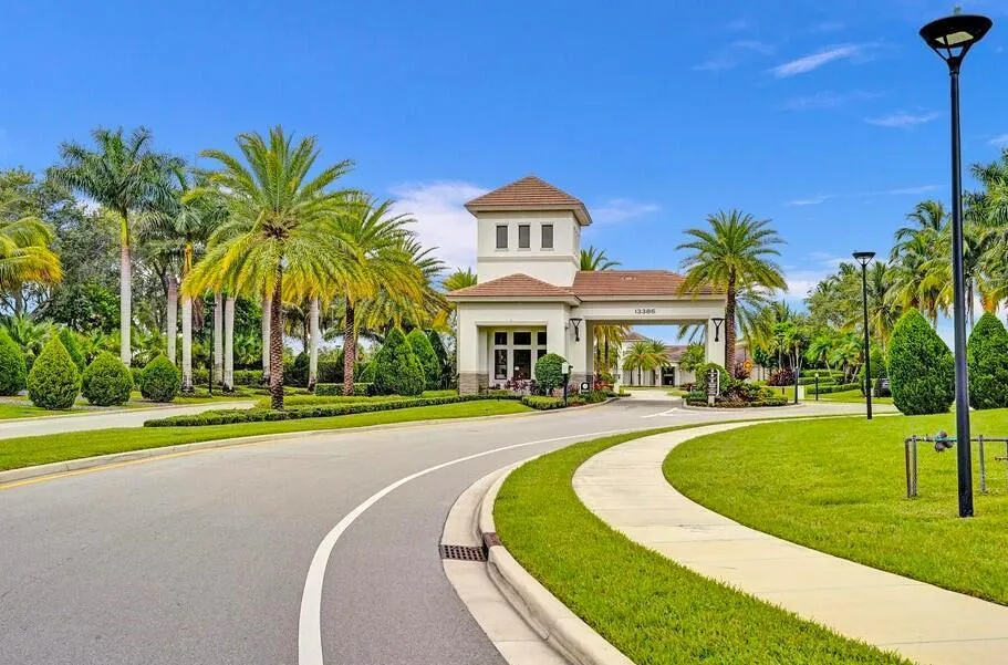 7723 Monarch Court Delray Beach, FL 33446