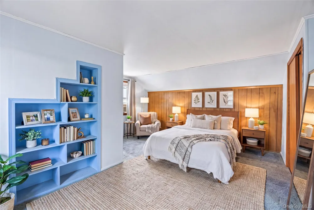 44 Pine Lane Valley Stream, NY 11581