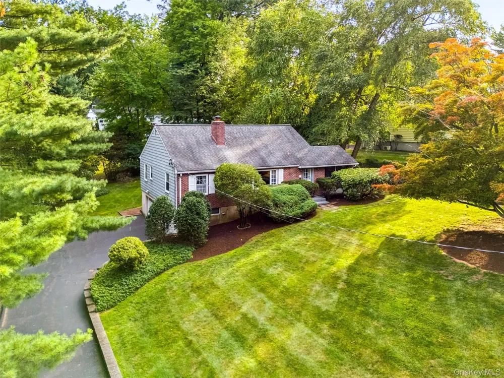 31 Briarwood Drive New City, NY 10956