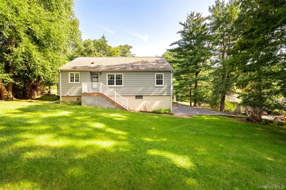 31 Briarwood Drive New City, NY 10956