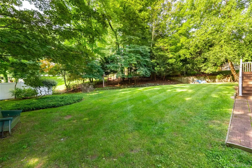 31 Briarwood Drive New City, NY 10956
