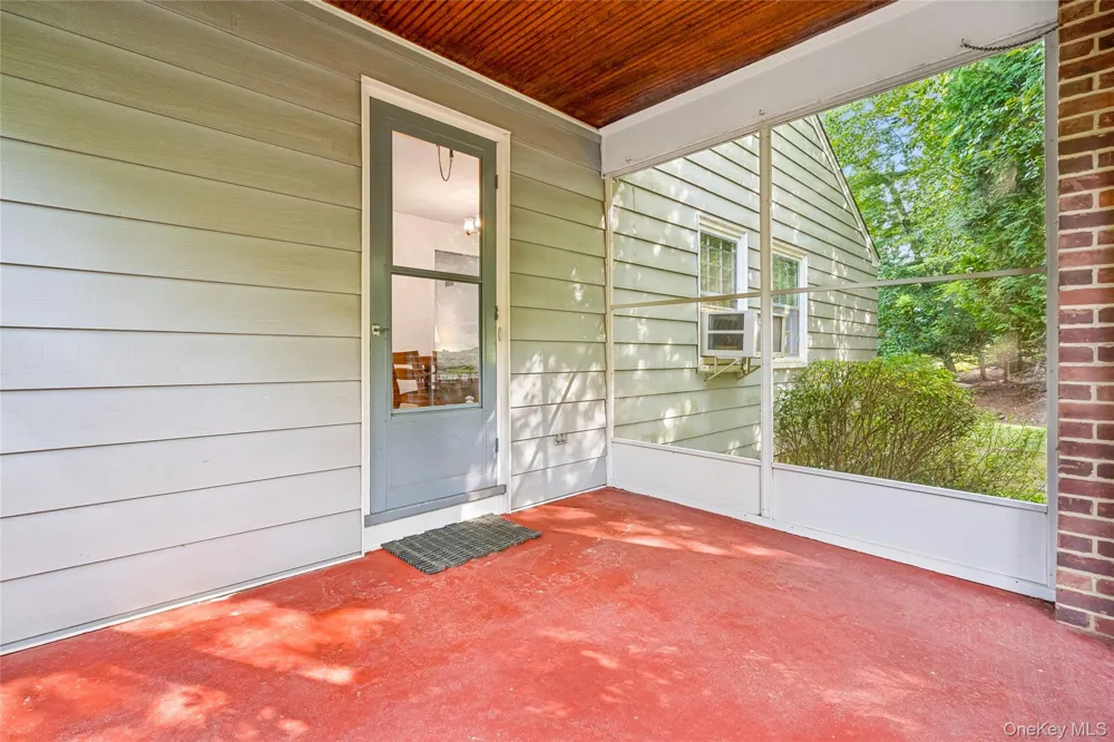 31 Briarwood Drive New City, NY 10956