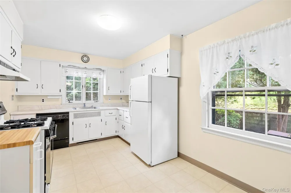 31 Briarwood Drive New City, NY 10956