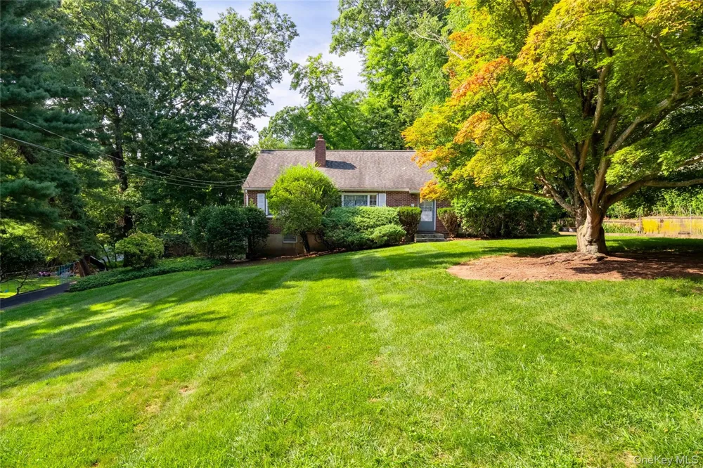 31 Briarwood Drive New City, NY 10956