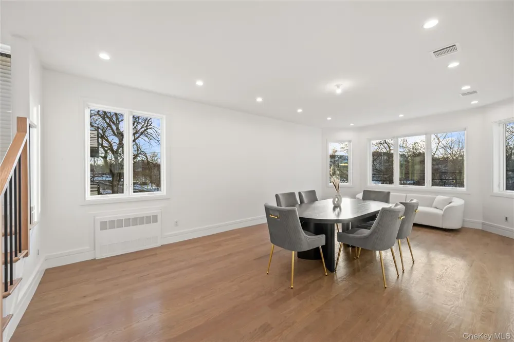 8 Memorial Park Drive Spring Valley, NY 10977