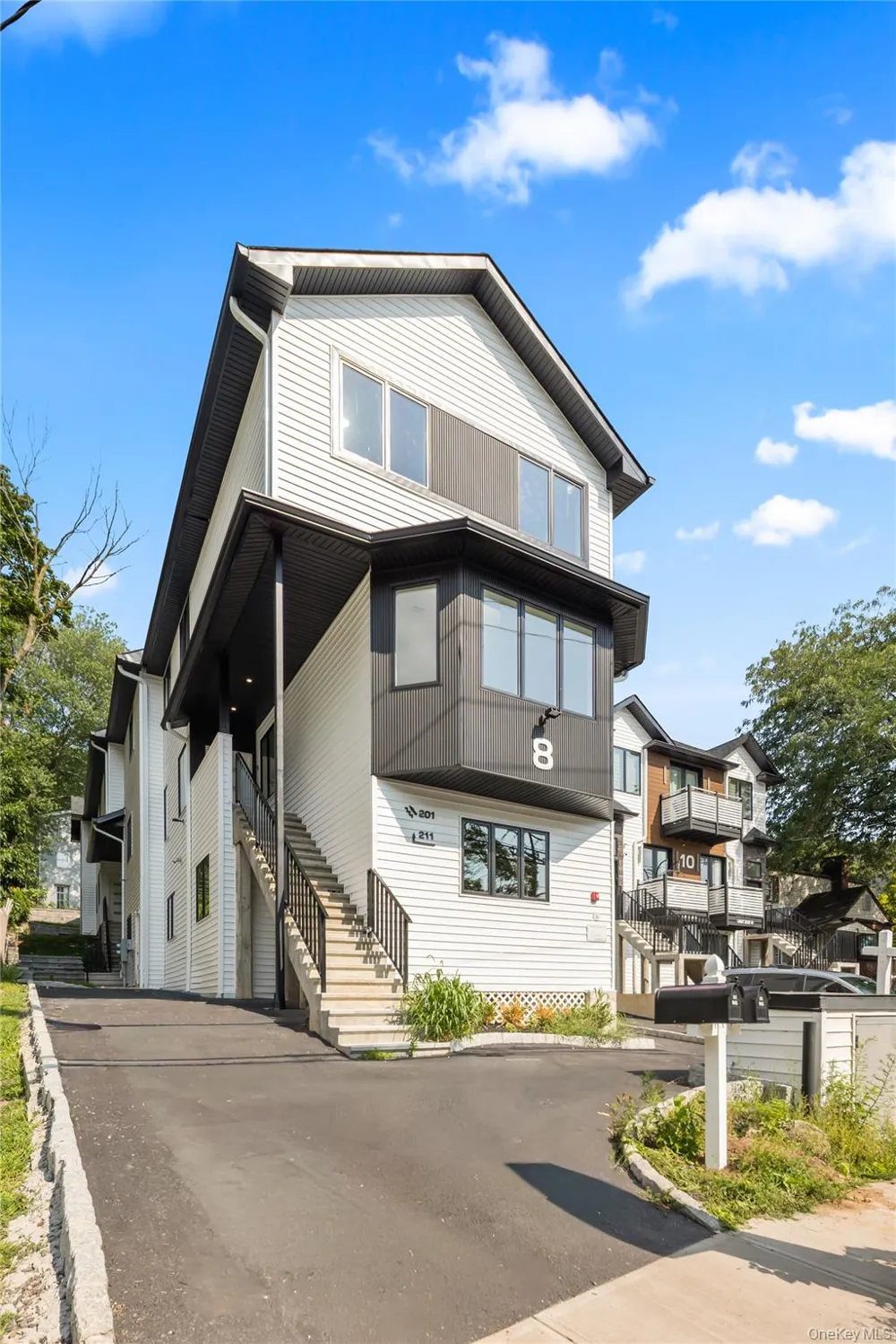 8 Memorial Park Drive Spring Valley, NY 10977