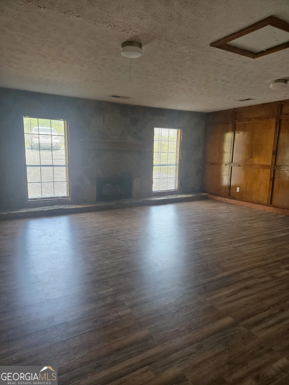 8119 Taylor RD Riverdale, GA 30274
