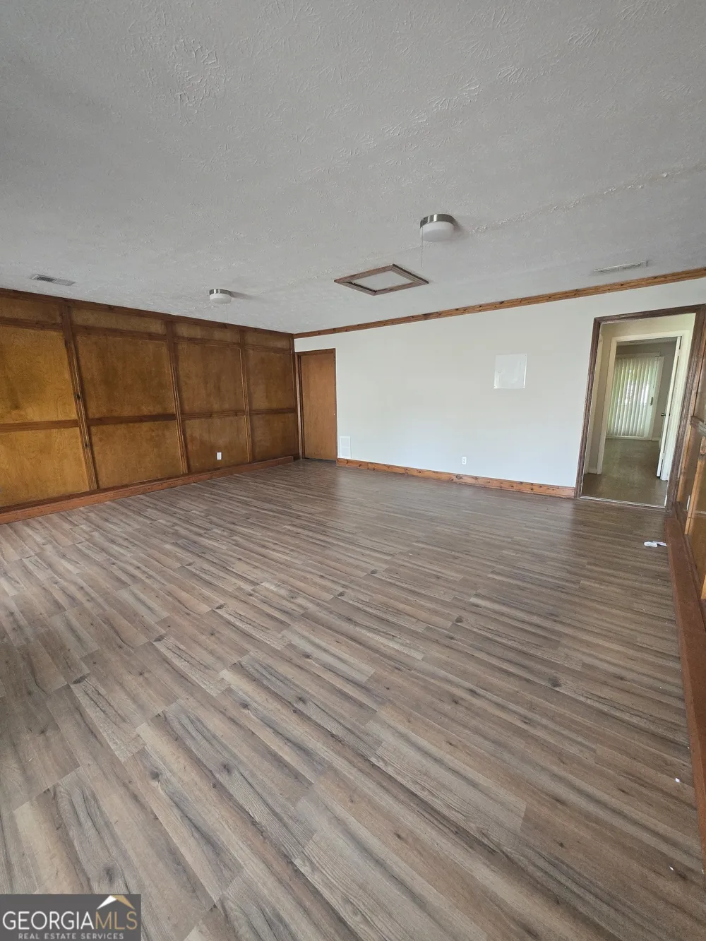 8119 Taylor RD Riverdale, GA 30274