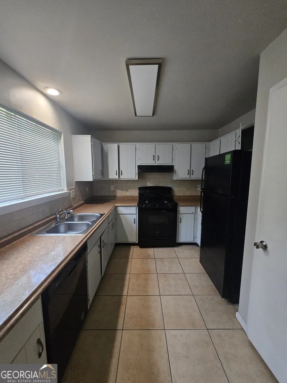 8119 Taylor RD Riverdale, GA 30274