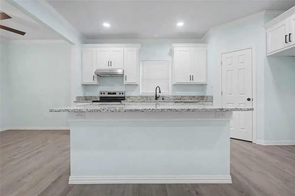 706 Ashville Street Navasota, TX 77868