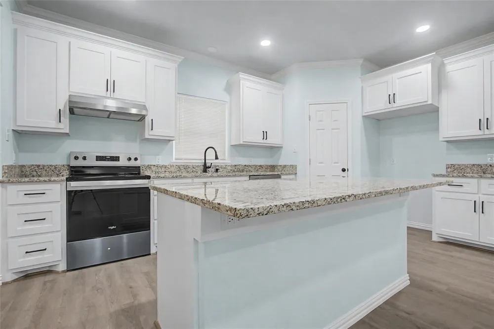 706 Ashville Street Navasota, TX 77868