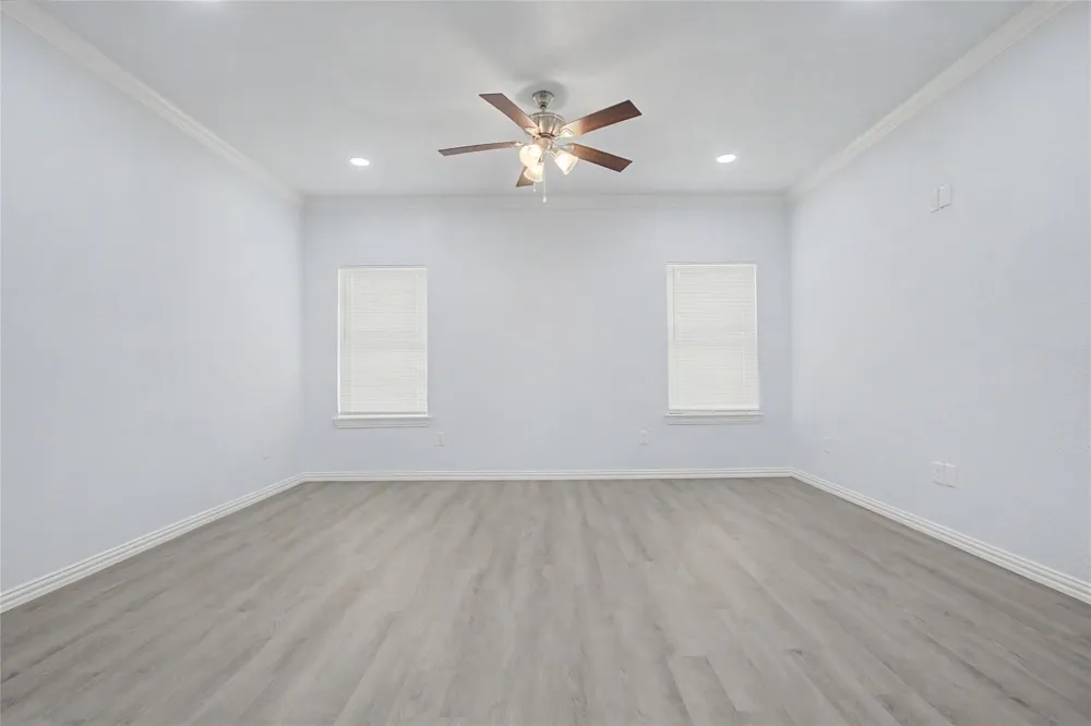 706 Ashville Street Navasota, TX 77868