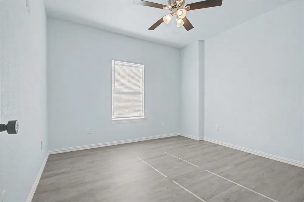 706 Ashville Street Navasota, TX 77868