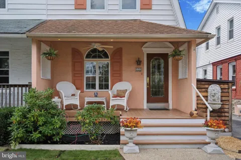 122 CONWAY AVENUE