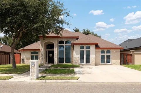 806 W Solar Drive