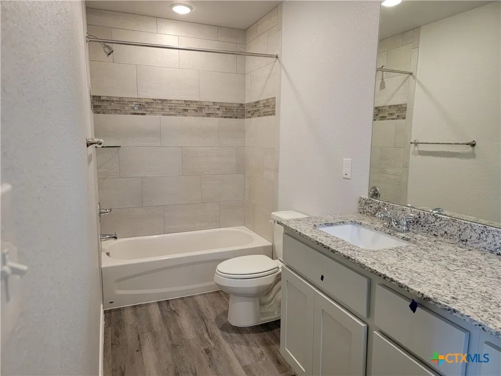 122 Wind Ridge Drive #B Copperas Cove, TX 76522