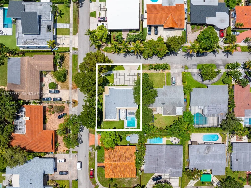 1875 NE 193rd St Miami, FL 33179