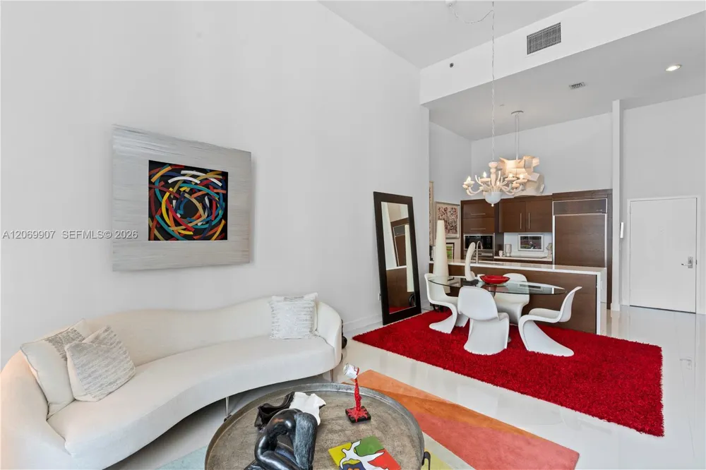 465 Brickell Ave #4106 Miami, FL 33131