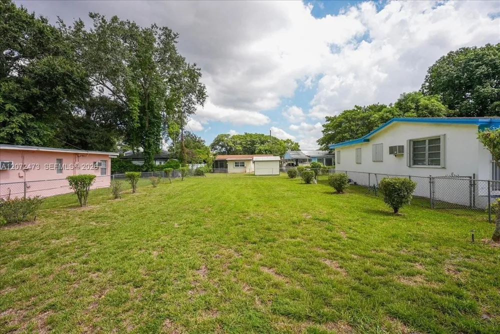 1967 NW 52nd St Miami, FL 33142