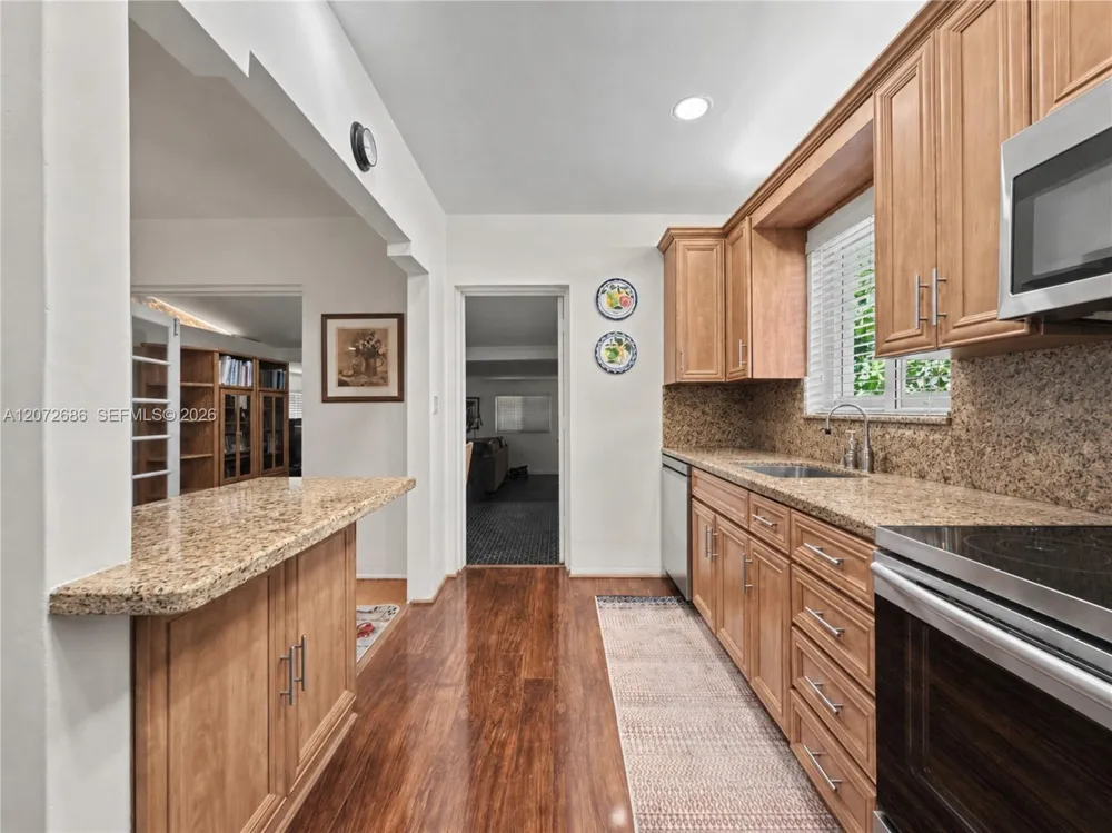 3130 SW 6th St Miami, FL 33135
