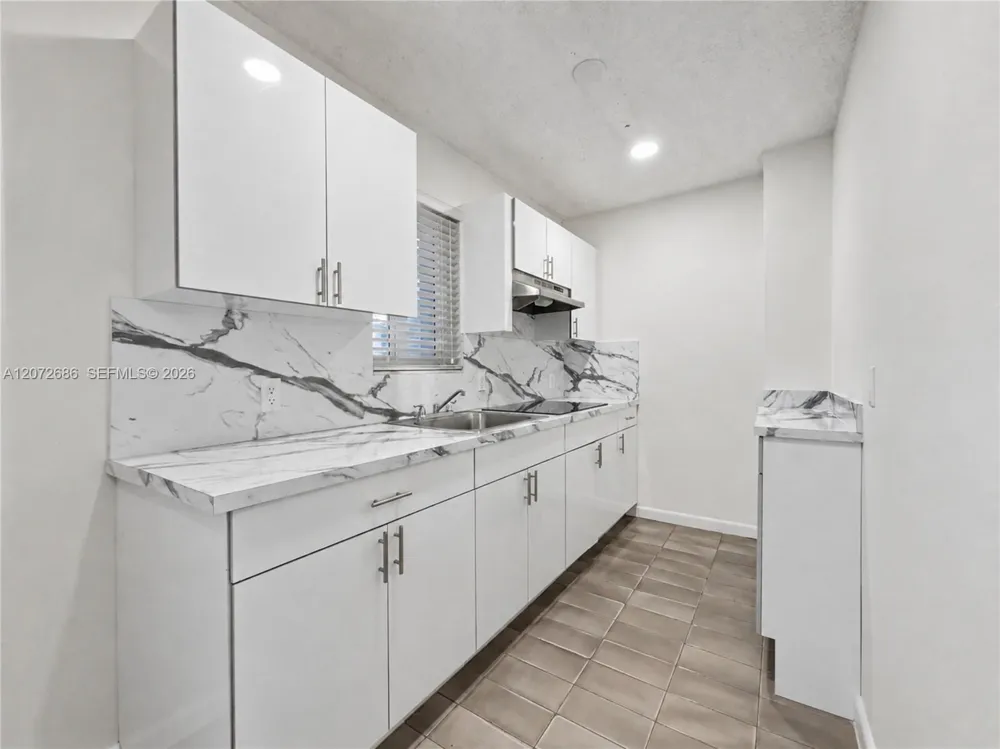 3130 SW 6th St Miami, FL 33135