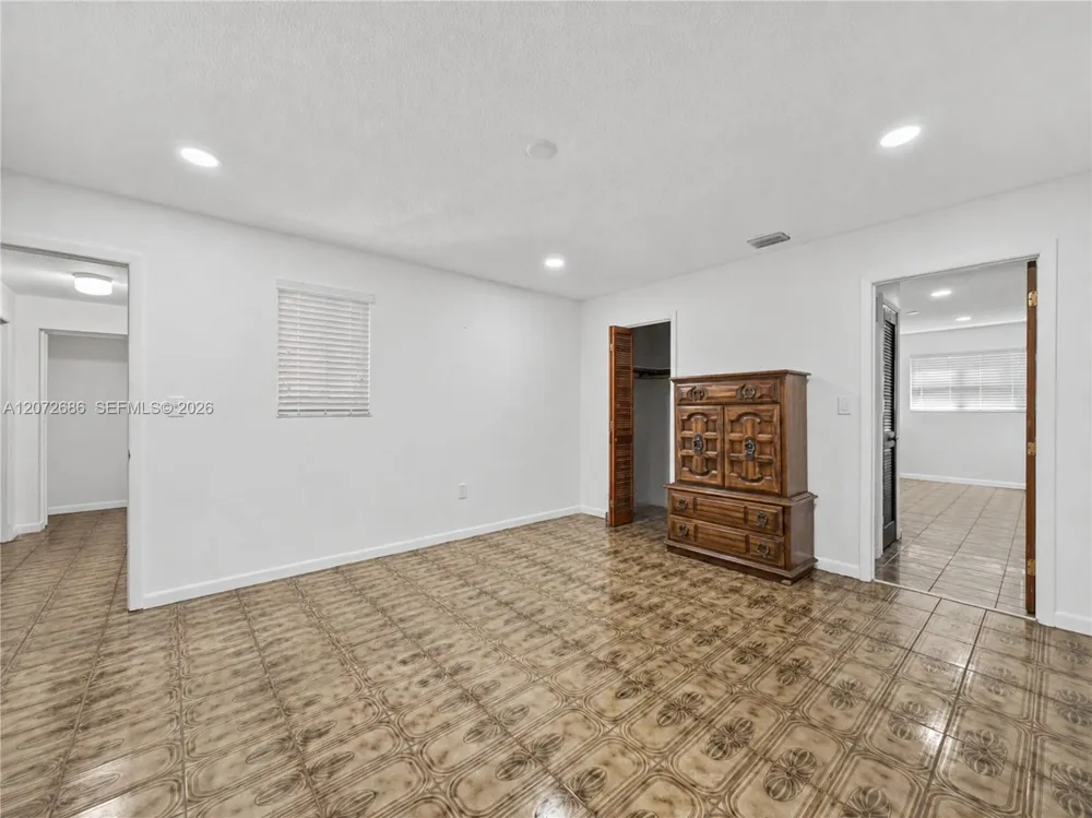 3130 SW 6th St Miami, FL 33135
