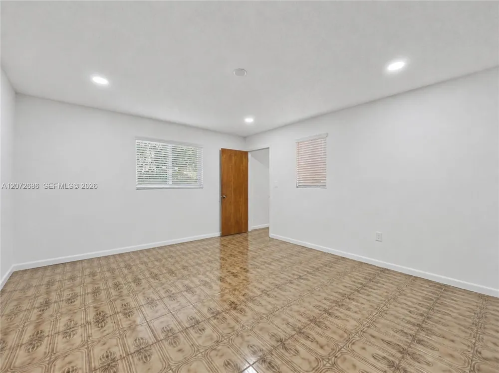 3130 SW 6th St Miami, FL 33135