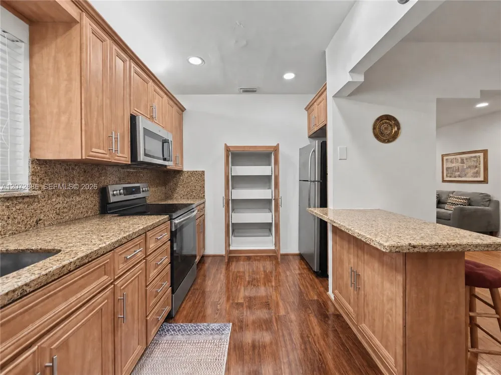 3130 SW 6th St Miami, FL 33135