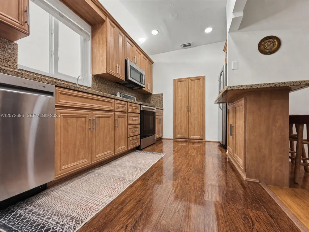 3130 SW 6th St Miami, FL 33135