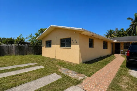 2484 NW 101st St #2484