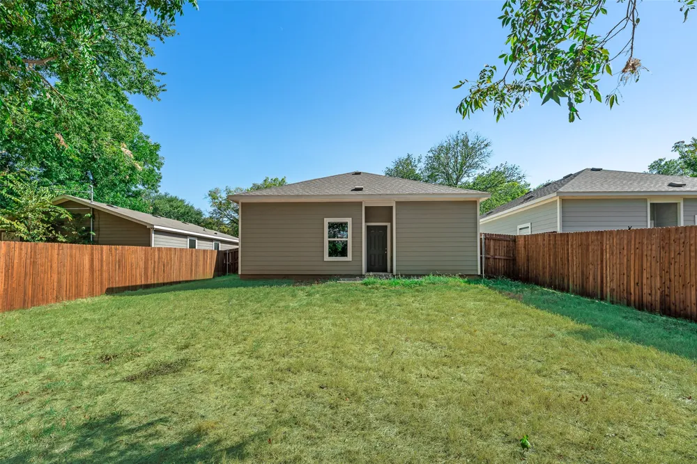 1115 W Johnson Street Denison, TX 75020