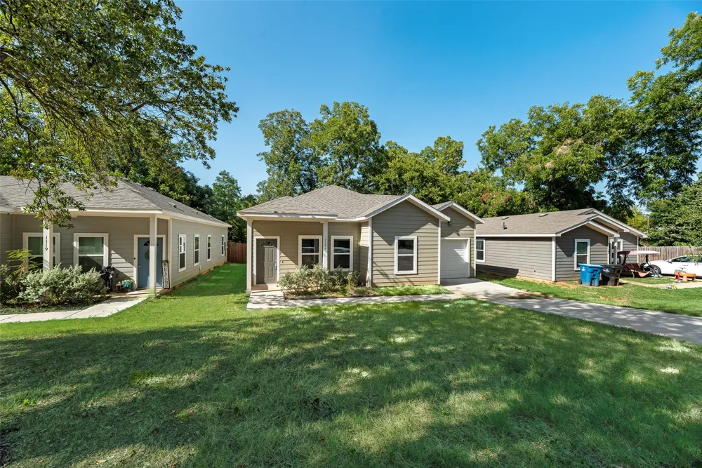 1115 W Johnson Street Denison, TX 75020