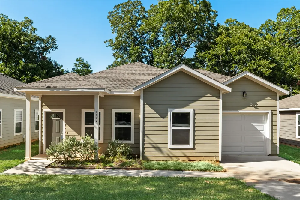 1115 W Johnson Street Denison, TX 75020