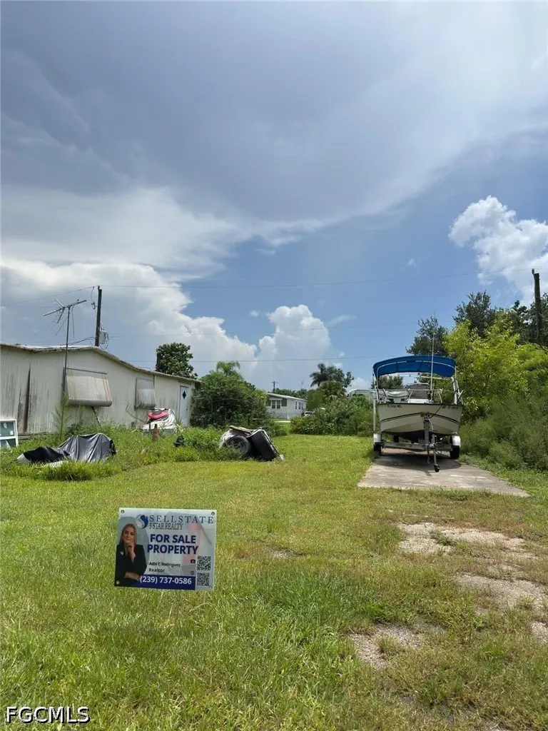 Hickory Avenue Punta Gorda, FL 33950