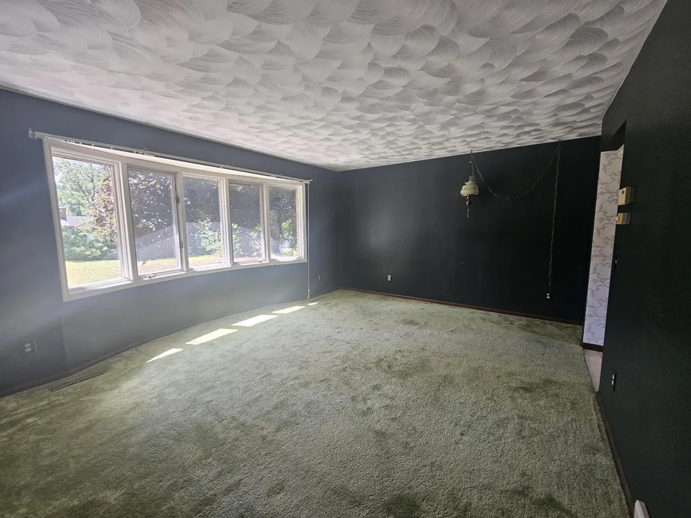 6392 Enola Avenue Kalamazoo, MI 49048