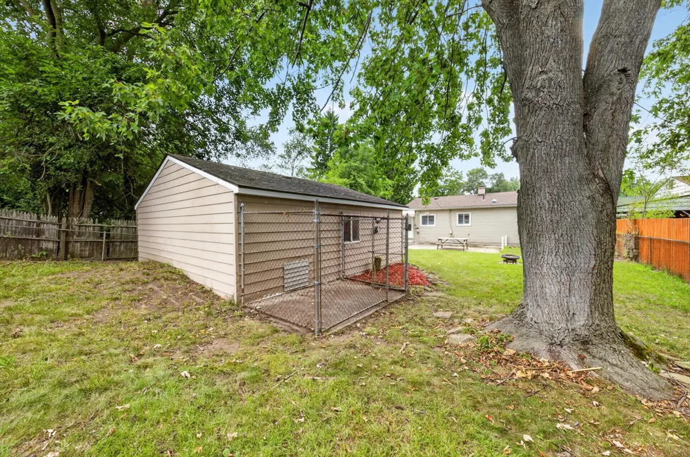 1260 Candlewood Lane Ypsilanti, MI 48198